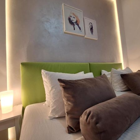 Genius Apartment Belgrado Exterior foto